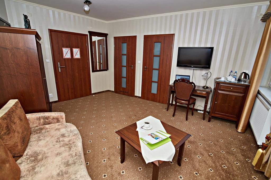 Hotel Ted Radomsko Room photo