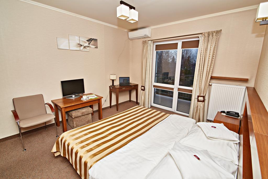 Hotel Ted Radomsko Room photo